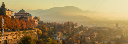 Fotografía Panorama di Bergamo dalle mura di città alta