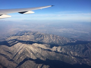 Flug über die San Bernadino Mountains in Kalifornien USA