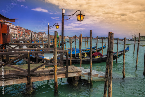 Plakat na zamówienie Old gondola pier ashore Grand channel