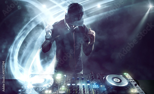 Fototapeta na szkło DJ z gramofonami