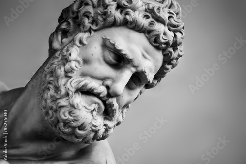 Fotomural Ancient sculpture of Hercules and Nessus