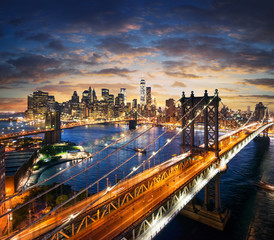 Fototapete - New York City - Manhattan after sunset - beautiful cityscape