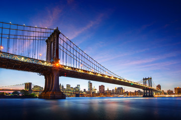 Fototapete - Amazing view to new york city bridge