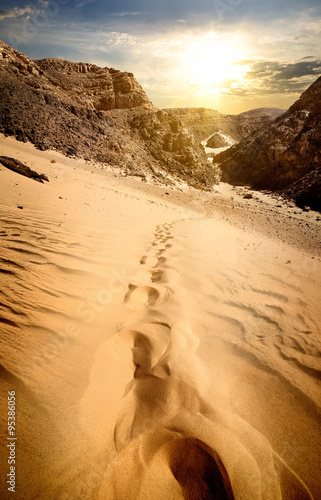 Nowoczesny obraz na płótnie Mountains and sand dunes