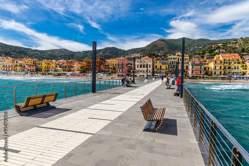 Photographie View Of Mole Leading To The Town Of Alassio,Italy