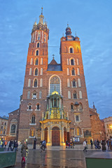 Canvas Print - Basilica of St Mary in the Main Market Square of the Old City in