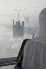 Fototapete - Heavy fog hits London