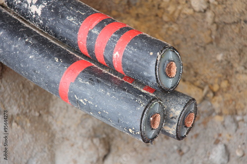 Erdkabel – kaufen Sie dieses Foto und finden Sie ähnliche Bilder auf ...