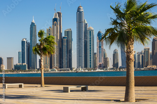 Naklejka na szybę Dubai Marina. UAE
