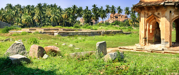 Fototapete - Panorama of Band Tower with ancient ruins in Hampi, Karnataka, India