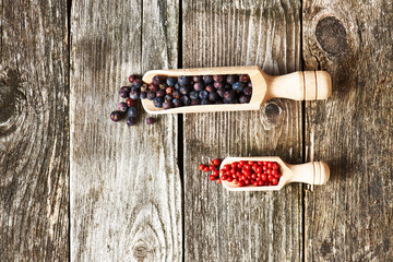 Poster - Juniper berries and rose pepper