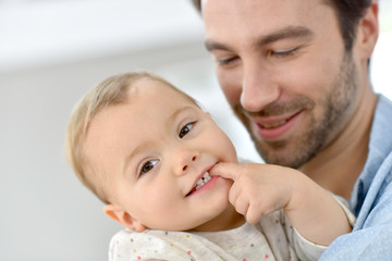 Wall Mural - Portrait of daddy with baby girl