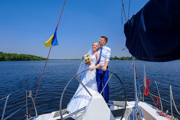 Wall Mural - Wedding couple on yacht