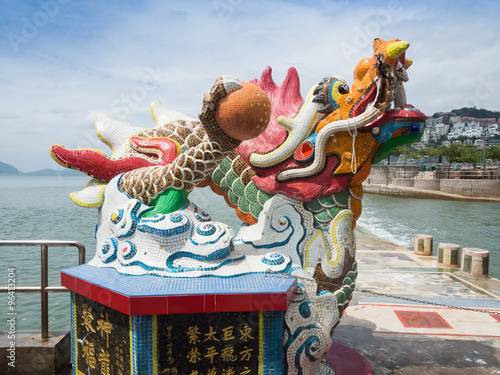 Fotografija Little Dragon Statue in Guan Yin Temple.