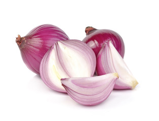 Wall Mural - shallots isolated on white background