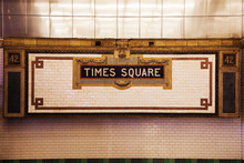 Wandmosaik Am U-Bahnhof Times Square In Manhattan, New York City