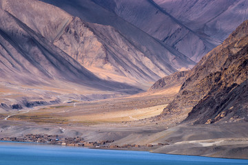 Landscape of Mountain and Lake around Muztagh Ata and Karakuli Lake, Pamir Mountains, Kasgar, Xinjiang, China