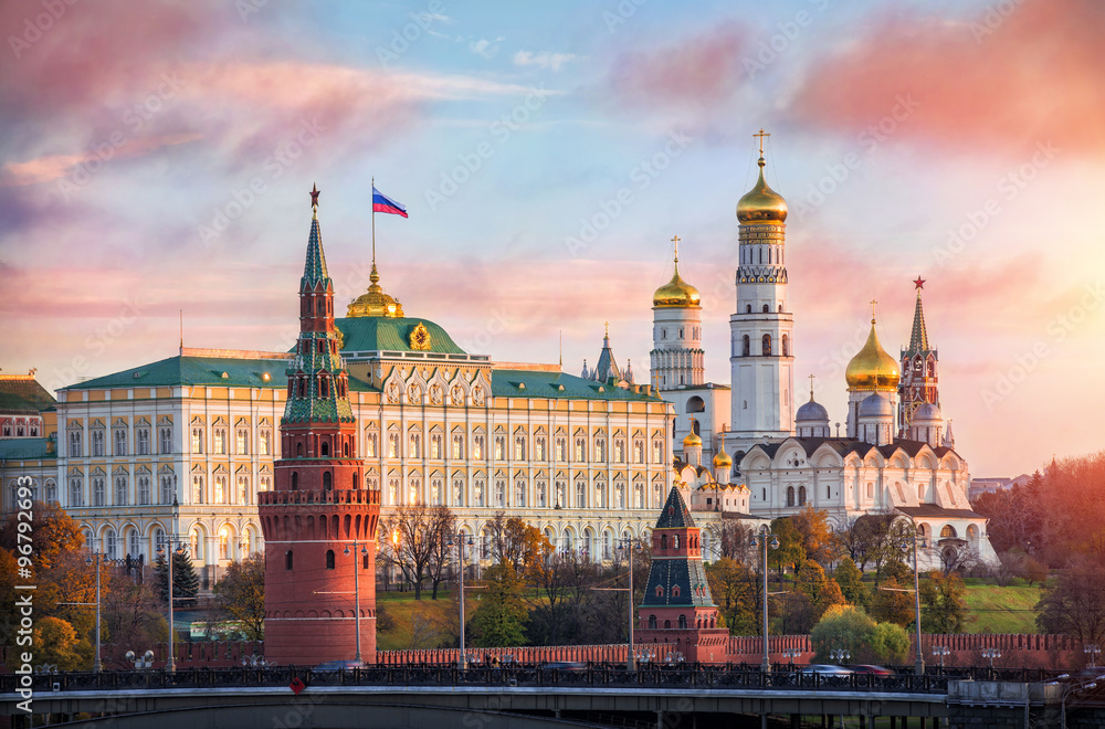 Obraz na płótnie Кремль рассвет встречает Kremlin welcomes w salonie