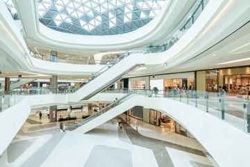 Canvas Print - abstract ceiling and escalator in hall of shopping mall