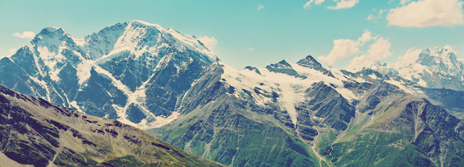 Wall Mural - alpine mountain landscape