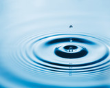Fototapeta Niebo - Water Drop