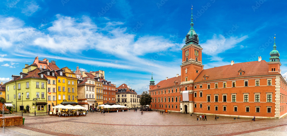 Royal Castle and Sigismund Column in Warsaw - obrazy, fototapety, plakaty 