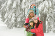 © xixinxing - Family in the snow