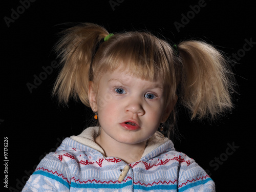 Malenkij Rebenok Lico Krupno Dva Smeshnyh Hvostika Zabavnaya Pricheska U Devochki Devochka Blondinka Glaza Golubye Fon Chernyj Buy This Stock Photo And Explore Similar Images At Adobe Stock Adobe Stock