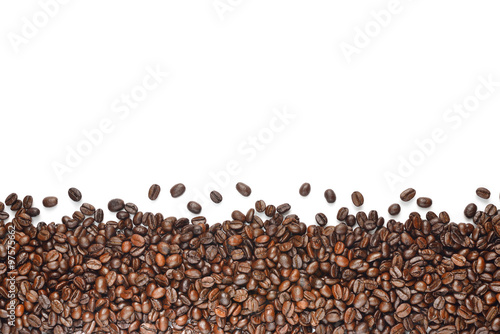 Naklejka - mata magnetyczna na lodówkę Coffee beans isolated on white background