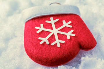 Sticker - Red christmas mitten with white snowflake