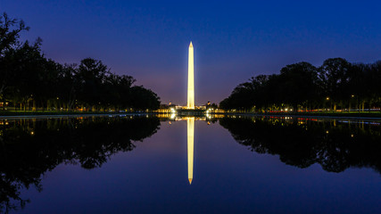 Fototapete - Washington Monument at Night