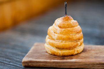 Pear baked in pastry