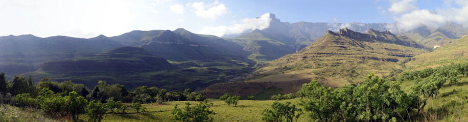 amphitheatre, royal natal national park, south africa