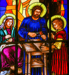 Fototapete - Stained Glass of the Holy Family in Madrid Cathedral