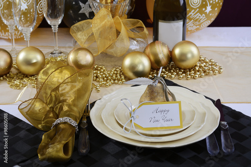 Photo New Years Eve Dinner Table Setting.