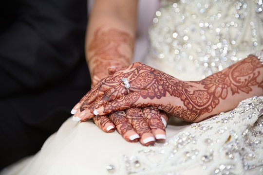 Brides hands