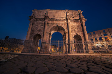 Fototapete - Rome, Italy: Arch of Constantine in the sunset
