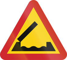 Road Sign Used In Sweden - Drawbridge Ahead