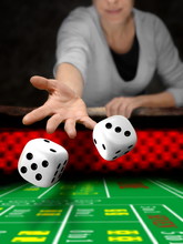 Dices Throw In Online Casino