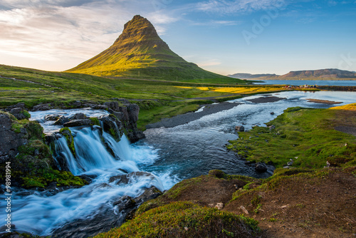 Board z aluminiowym obramowaniem Kirkjufell, półwysep Snaefellsnes