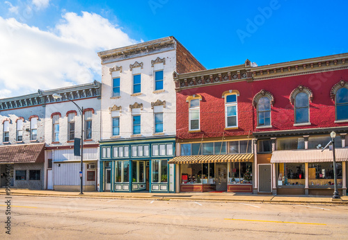 Cuadros en Lienzo Downtown main street USA business storefronts in small American town