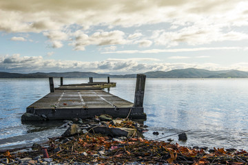 Vecchio pontile lacustre