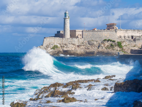 Obraz w ramie The Castle and lighthouse of El Morro in Havana