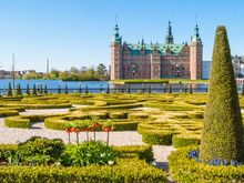 Park And Palace Frederiksborg Slot, Palace In Hillerod, Denmark