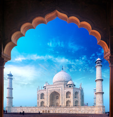 Fototapete - Tajmahal islam monument and arch in India Agra