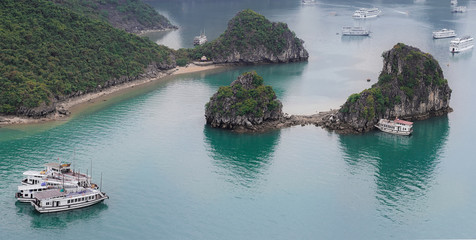 Wall Mural - Islands and mountains of Halong Bay in Vietnam