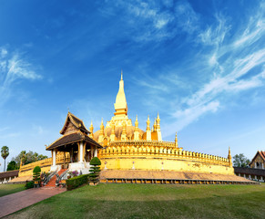 Wall Mural - Buddhist temple and Famous tourist destination in Asia wat Phra That Luang in Vientiane, Laos