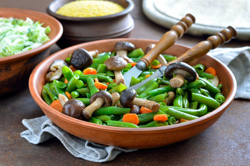 Wall Mural - Warm green bean and mushroom salad