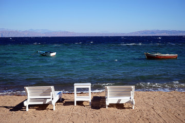 Poster - Wooden beds