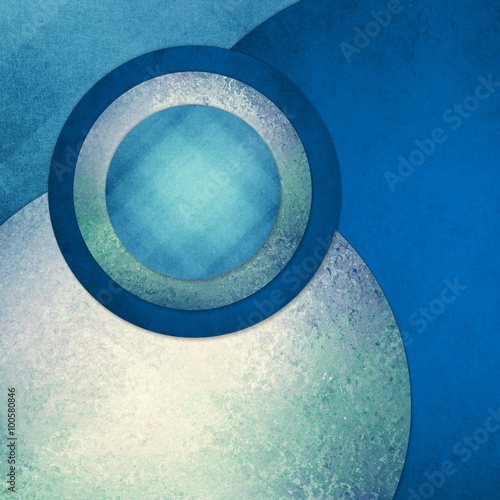 Plakat abstrakcyjne koła w niebieskich warstwach z wzorami i teksturami